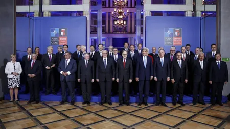 Secretarul general adjunct al NATO vine în România. Anunţul făcut de Alianţă