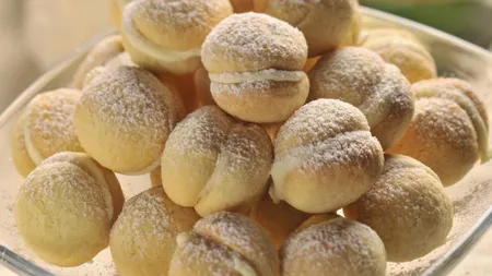Desertul zilei: Nuci cu cremă de vanilie