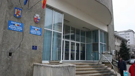 Scandal la Primăria din Focşani. Un funcţionar îl acuză pe edil de hărţuire