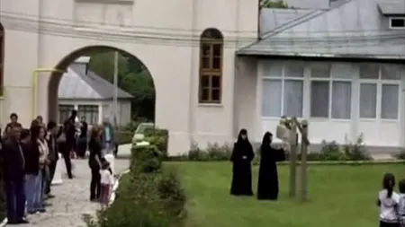 Gest impresionant făcut de Andra pentru câteva măicuţe de la mănăstirea Pasărea. Le-a îndeplinit visul VIDEO