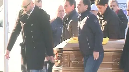 Trupul lui Prodan a fost depus la Arena Naţională. Sicriul a fost purtat de jucători ai Generaţiei de Aur VIDEO