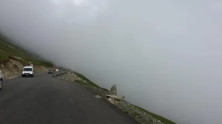 Transfăgărăşanul a fost ÎNCHIS. Când se va putea circula din nou pe cel mai frumos drum