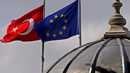 Liderii grupurilor politice din PE cer îngheţarea negocierilor de aderare a Turciei la UE