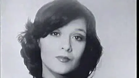 Anda Călugăreanu se răsuceşte în mormânt. Cum a ajuns fiica ei să îşi crească băiatul FOTO