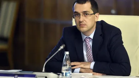 Fostul ministru al Sănătăţii Vlad Voiculescu, audiat în dosarul medicului Lucan. Ungureanu cere să fie audiaţi şefii de structuri SRI