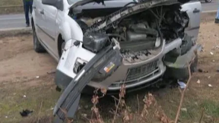 Accident grav în judeţul Alba. Două persoane au ajuns la spital VIDEO