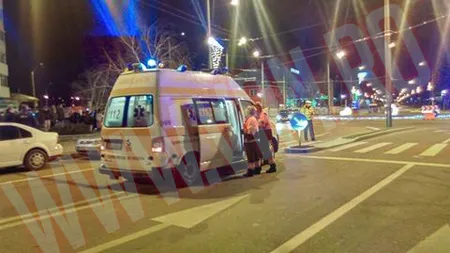 O studentă de 20 ani se zbate între viaţă şi moarte după ce a fost lovită de un indicator de circulaţie