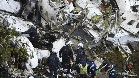 Avion prăbuşit din cauza lipsei de combustibil, 71 de persoane au murit dintr-o eroare incredibilă