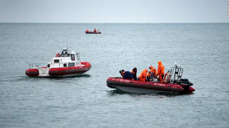 Una dintre cutiile negre ale avionului rus care s-a prăbuşit în Marea Neagră a fost găsită