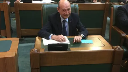 Traian Băsescu s-a enervat în plenul Senatului şi a părăsit sala VIDEO