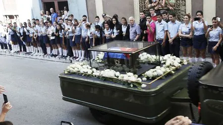 Caravana cu cenuşa lui Fidel Castro a ajuns la cimitirul Santa Ifigenia