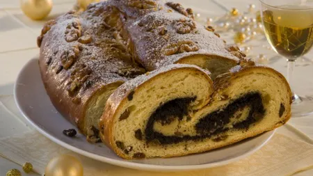Reţete Crăciun 2016: Cozonac cu nuci