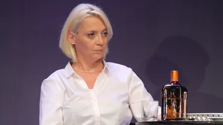 Emilia Popescu trăieşte într-o sărăcie lucie. 