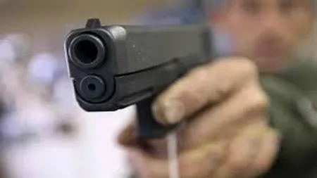 Un nou atac armat în judeţul Dolj. Doi oameni au fost împuşcaţi şi se află în stare gravă