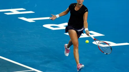 Petra Kvitova va lipsi cel puţin 6 luni din tenis, după ce a fost atacată cu cuţitul. Rănile sale sunt grave