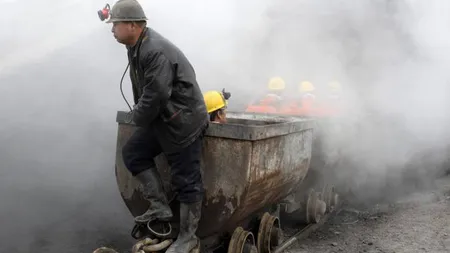 Tragediile din minele din China nu mai contenesc: Cel puţin 38 de mineri au murit