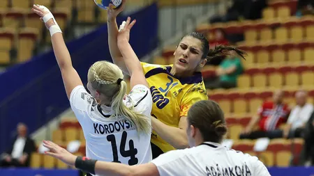 ROMÂNIA-DANEMARCA 17-21 la CE de handbal. 