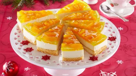 Desertul Zilei: Tort diplomat cu mandarine