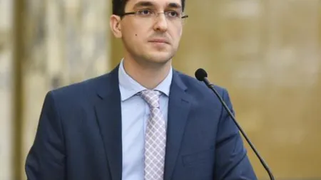 Vlad Voiculescu le cere medicilor şi studenţilor la medicină să susţină o petiţie privind comisiile de specialitate din minister