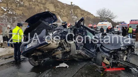 Accident grav în judeţul Constanţa. Două persoane au murit pe loc, iar doi militari au fost grav răniţi