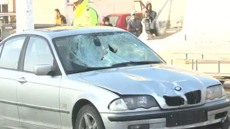 Accident grav în Gorj. Un bărbat şi soţia sa, spulberaţi de o maşină pe trecerea de pietoni VIDEO