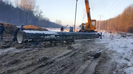 Locuitorii din Bacău primesc apă cu porţia de trei zile. Ce măsuri au anunţat autorităţile locale