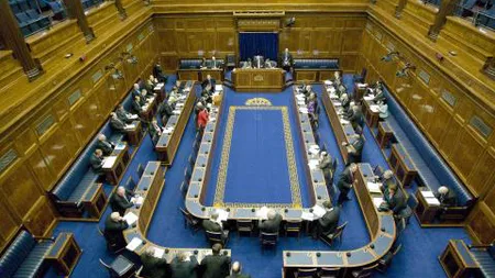 Coaliţia guvernamentală din Irlanda de Nord s-a destrămat: Alegeri în martie pentru alt Parlament