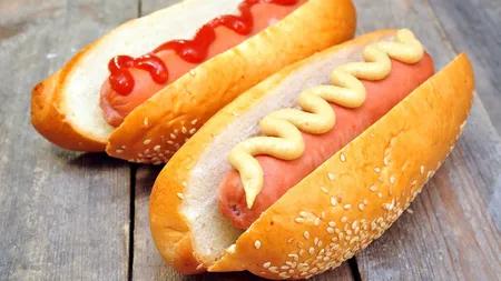 Ce se întâmplă în corpul tău dacă mănânci hot-dog VIDEO