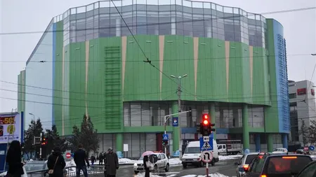 Alerta cu bombă de la mall-ul din Botoşani a fost falsă UPDATE