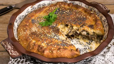 Reţeta zilei: Plăcintă cu ciuperci şi bacon