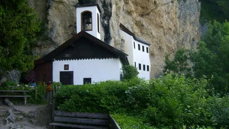 Anunţ inedit: Un schit din Austria caută sihastru
