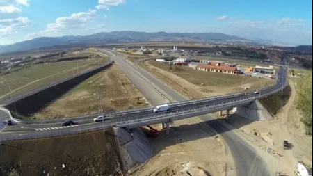 Lucrările la autostrada Sebeş-Turda, prelungite cu aproape doi ani, mai mult decât tot termenul iniţial