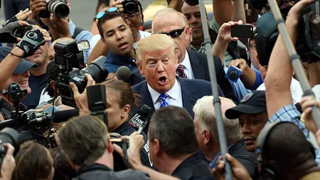 Donald Trump îi atacă din nou pe ziariştii americani