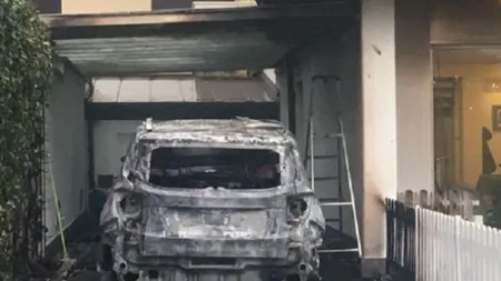 Patronul unei echipe din prima ligă, în stare de ŞOC. Fanii i-au INCENDIAT două maşini