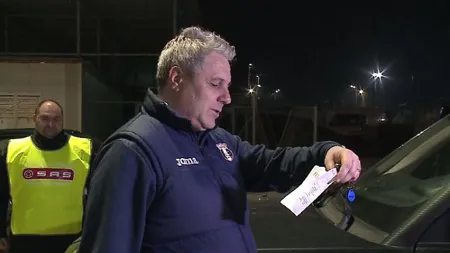 Biletul FABULOS găsit de Marius Şumudică pe parbriz. 