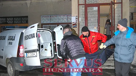 Descoperire şocantă într-un apartament din Deva. Tată şi fiică, găsiţi morţi în casă