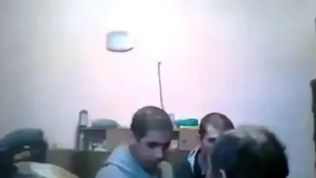 Minori sechestraţi şi bătuţi, în Olt. Între agresori s-a aflat şi un copil de 13 ani
