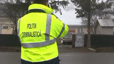 Fetiţă de un an strivită de un dulap. Copilul a fost găsit mort de părinţi