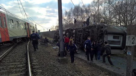 Tren deraiat în Belgia. Cel puţin un mort şi 27 de răniţi