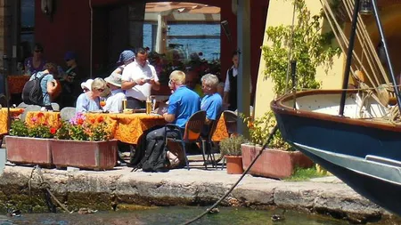 Statul dă până la 50.000 de euro, nerambursabili, firmelor care vor să deschidă restaurante