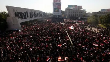 Bilanţ tragic al autorităţilor irakiene în urma protestelor antiguvernamentale din Bagdad: cinci morţi şi peste 300 de răniţi