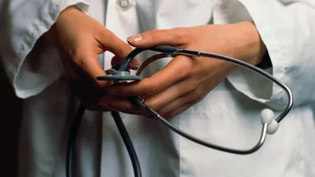 A vrut să-şi facă analizele, însă a aflat de la medicul de familie că în sistemul informatic apare decedat de o lună