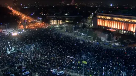 Câţi oameni au fost în Piaţa Victoriei duminică seară?
