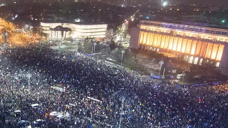 STUDIU: Cine sunt oamenii care protestează de două săptămâni în Piaţa Victoriei