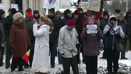 Protestul de la Palatul Cotroceni s-a încheiat. Oamenii au cerut pentru a cincea zi la rând demisia lui Iohannis