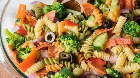 Salată de paste. Reţeta italiană clasică