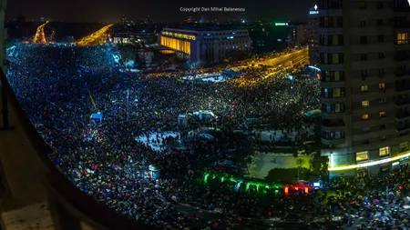 INCIDENTE în Piaţa Victoriei, zeci de reţineri. Peste 350.000 de oameni au cerut în toată ţara demisia Guvernului VIDEO