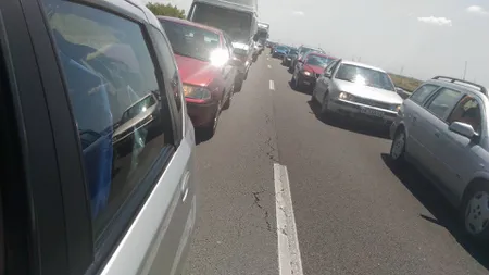Probleme în trafic, pe mai multe drumuri naţionale se circulă greu