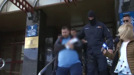 Ministerul de Interne, pus să plătească mai multe cărţi comandate de doi inspectori şcolari falşi de la Şcoala de Poliţie