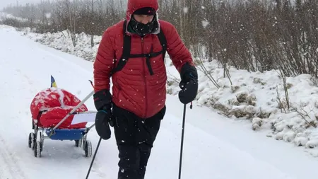 Tibi Uşeriu conduce detaşat cel mai greu maraton de pe planetă. Trei români au abandonat 